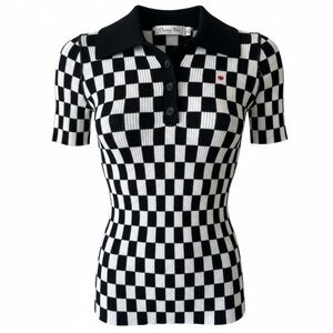 DIOR Top size 6 ( medium) authentic